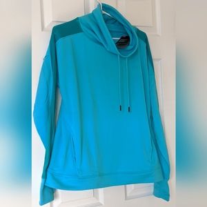 Under Armour sweat shirt/hood